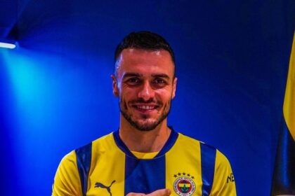 Filip Kostić has joined Fenerbahçe on loan from Juventus, with an option to buy