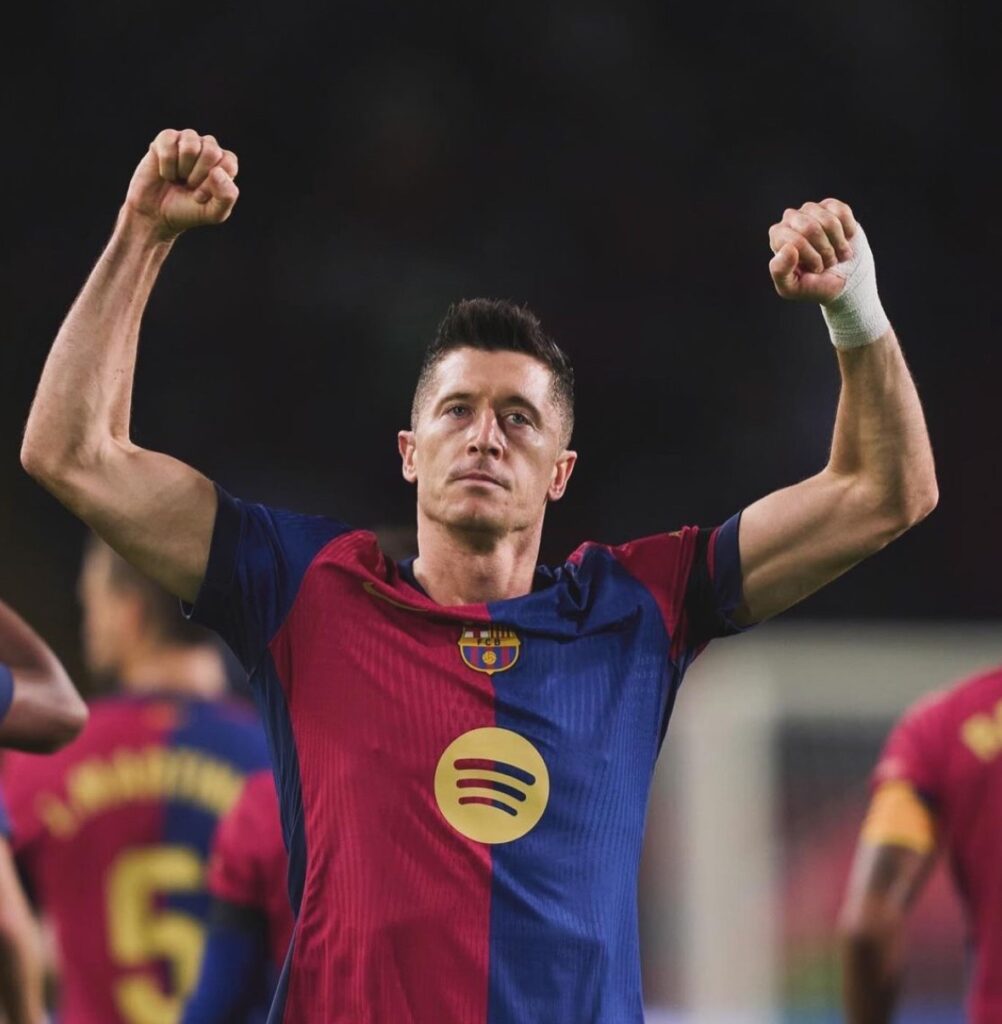 Lewandowski's Barcelona Contract Extended to 2026