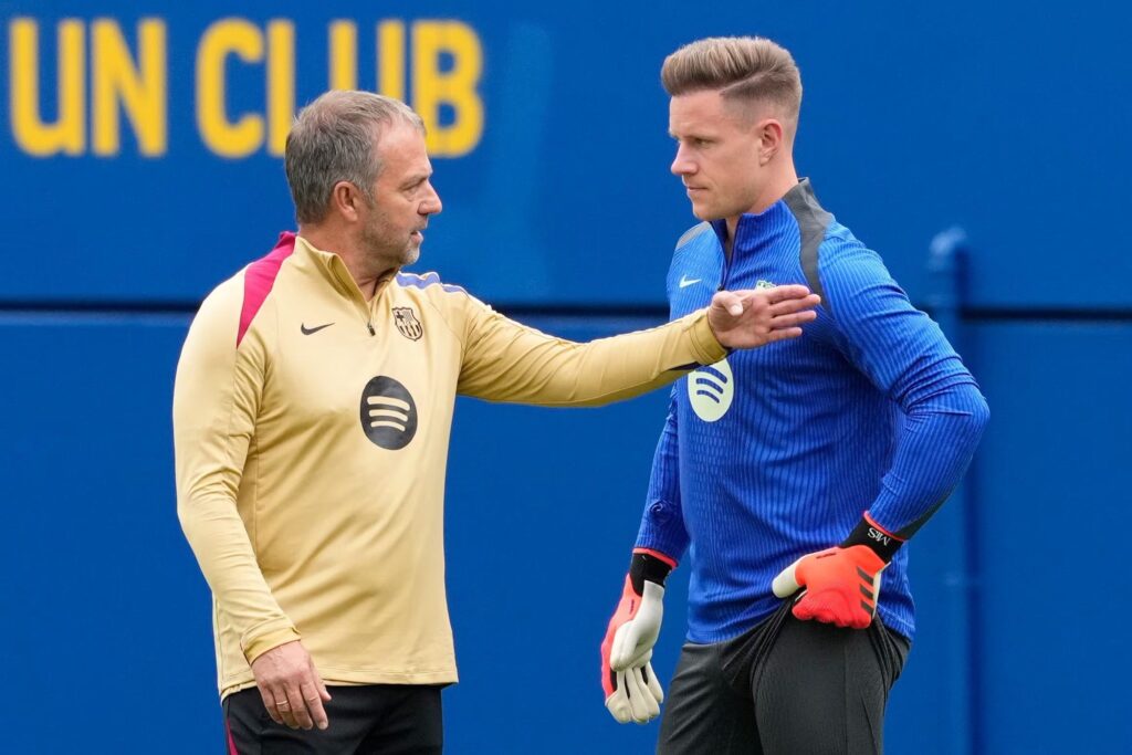 Ter Stegen Steps Up Recovery, Joins Barcelona Training Session